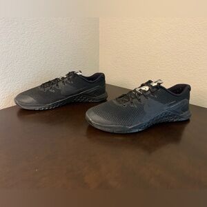 Nike Metcon 4 Shoes Triple Black AH8194-001 Training Sneakers Women's Size 8.5